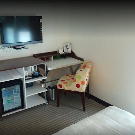 K10 Hotel Vadodara Bagian luar foto